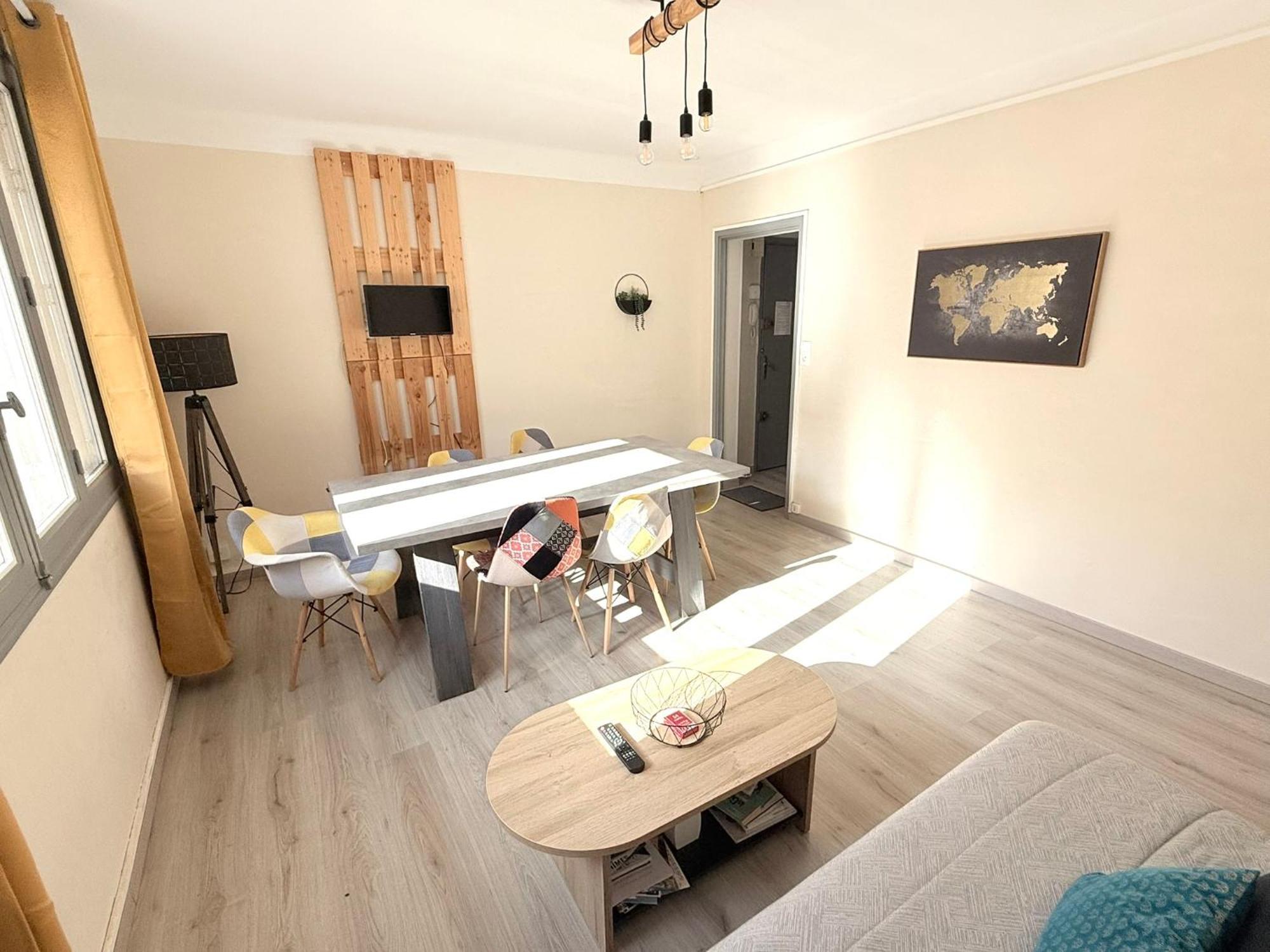 Les Arenes De Nimes - Centre Ville 10 Min Gare -Parking- 2 Chambres ภายนอก รูปภาพ